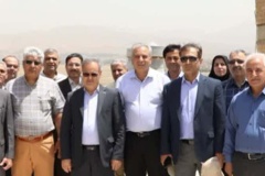 بازدید غلامرضا گل‌محمدی معاون وزیر و رئیس سازمان تحقیقات، آموزش و ترویج کشاورزی از مزرعه پژوهشی و کارخانه فرآوری و پوشش دهی بذر مؤسسه تحقیقات اصلاح و تهیه بذر چغندرقند