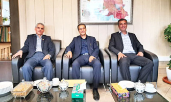 حضور رئیس مرکز تحقیقات و آموزش کشاورزی استان فارس در موسسه