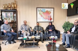 دیدار نوروزی رؤسای موسسه آموزش و ترویج و مرکز آموزش عالی امام خمینی(ره) و مدیرکل دفتر توسعه فعالیت های کشاورزی زنان روستایی و عشایری با رئیس موسسه تحقیقات چغندرقند