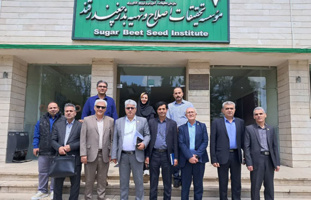 حضور علیرضا حسامی، مدیرکل امور مالی سازمان تات در مؤسسه