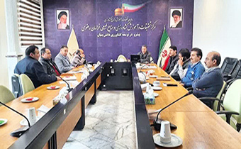 جلسه ارزیابی فرآیند نظارت بر عیارسنجی کارخانه های قند خراسان رضوی در سال ۱۴۰۴ برگزار شد