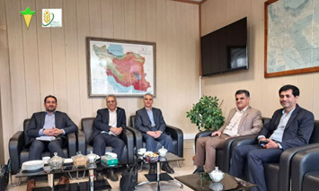 حضور مدیر کل دفتر نباتات صنعتی وزارت جهادکشاورزی در موسسه