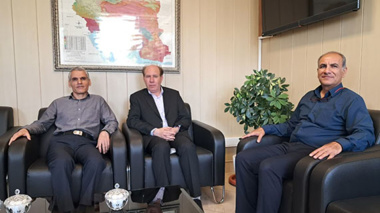 حضور رئیس مرکز تحقیقات و آموزش کشاورزی استان کرمانشاه در موسسه تحقیقات چغندرقند